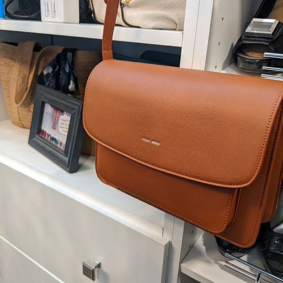 Pixie Mood Zoe Crossbody - Picture 6 of 9